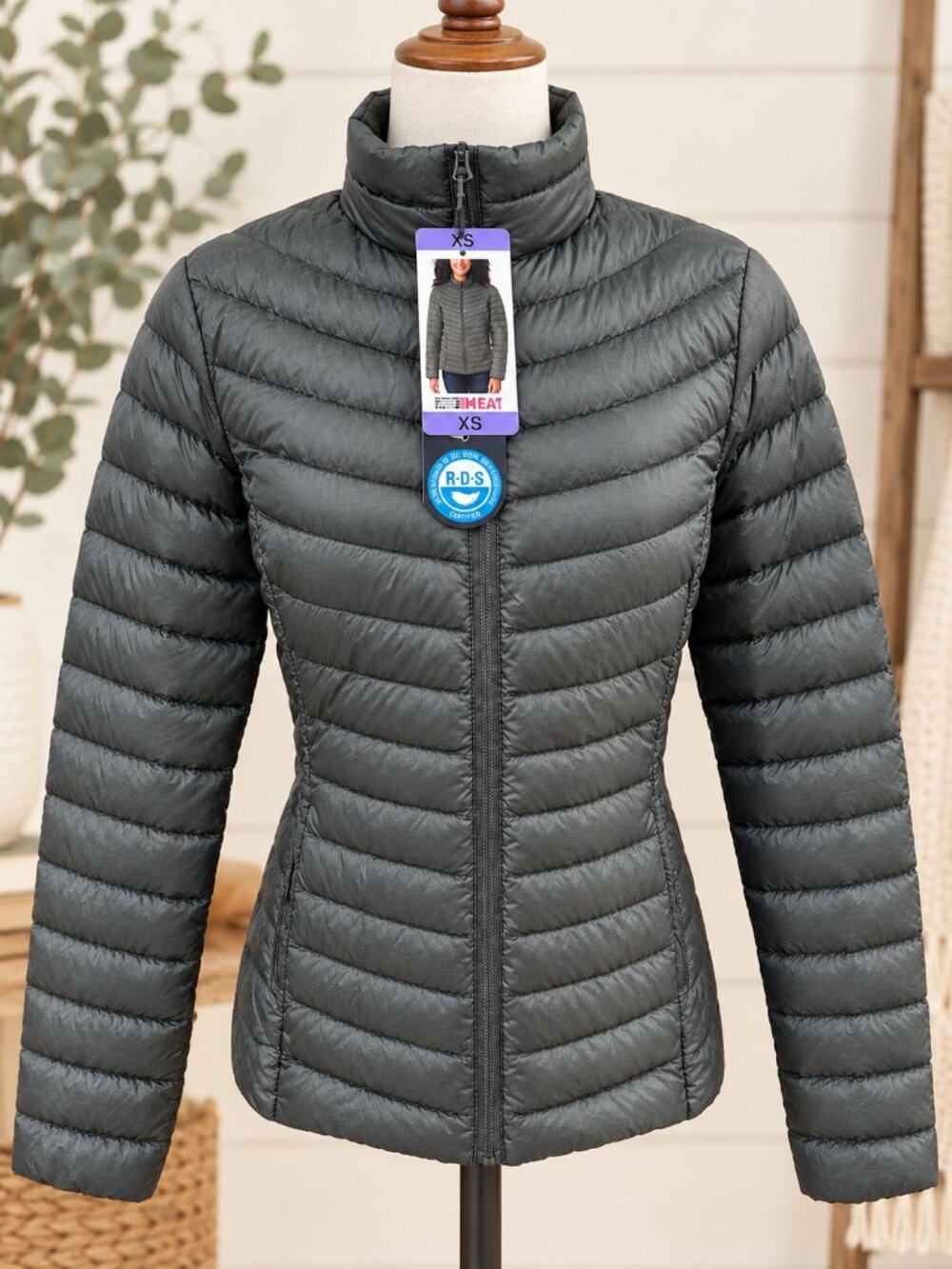 32 Degrees 32HEAT Packable Down Jacket Puffer Jacket in Green Size XS NWT